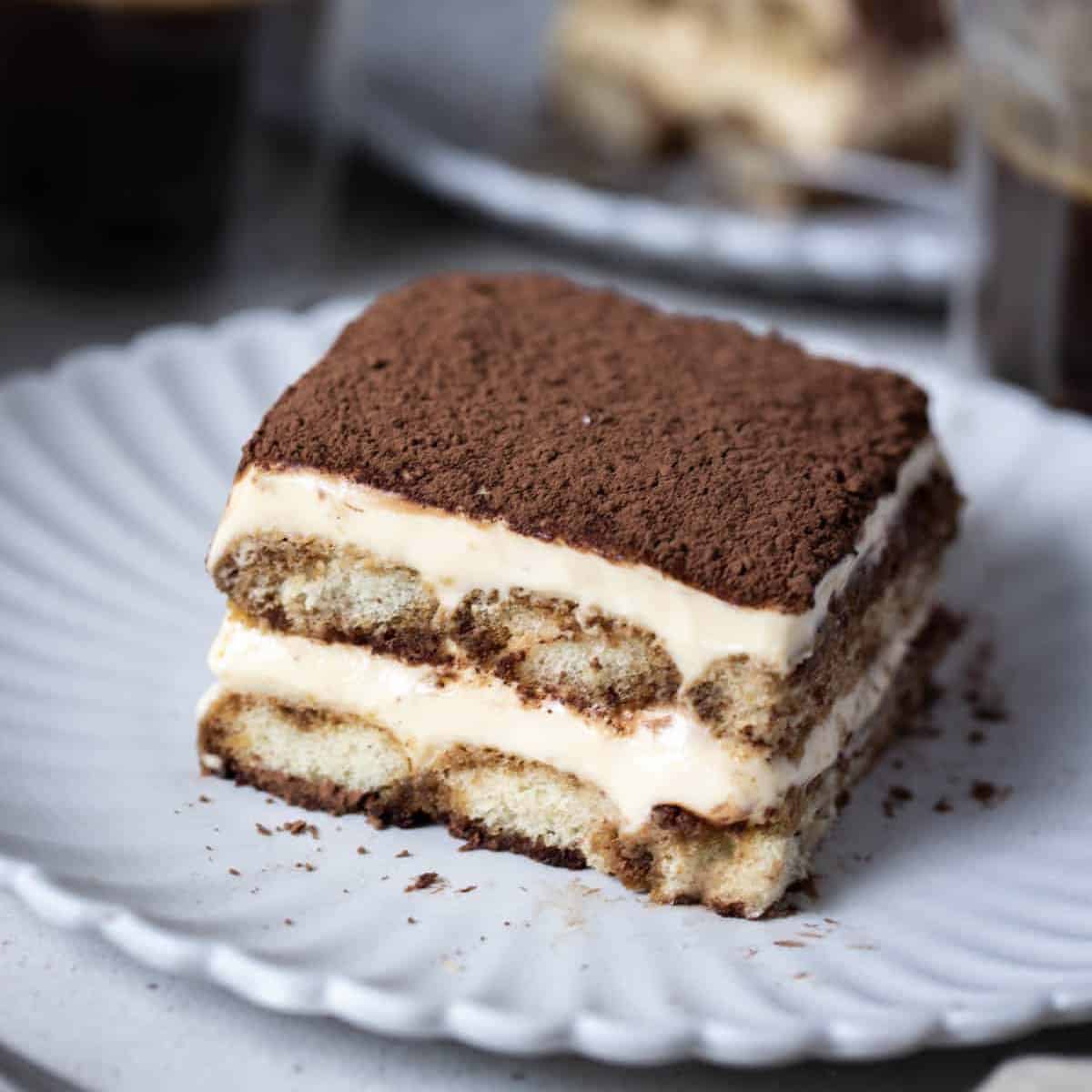 TIRAMISU MEDIUM SIZE - Serves 2-3
